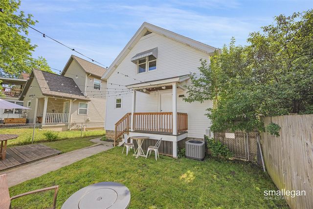 1321 Davis Avenue, Grand Rapids, MI 49504