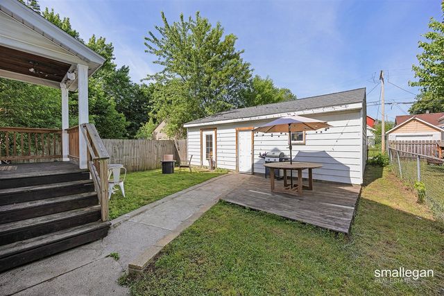 1321 Davis Avenue, Grand Rapids, MI 49504