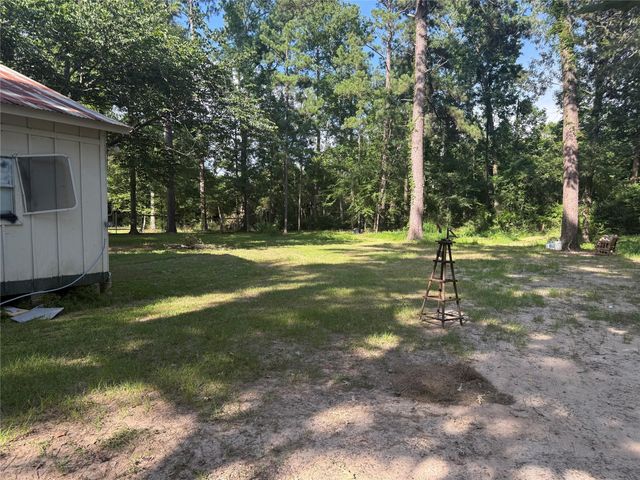 1173 County Road 370, Splendora, TX 77372