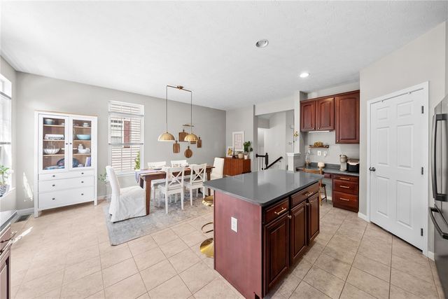 325 Wealdstone Rd, Cranberry Twp, PA 16066