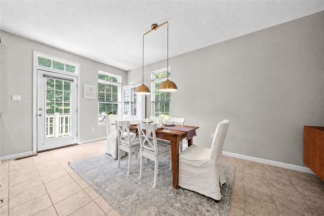 325 Wealdstone Rd, Cranberry Twp, PA 16066