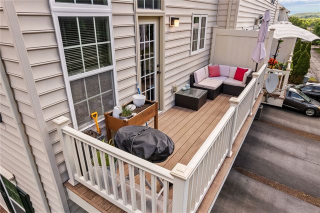 325 Wealdstone Rd, Cranberry Twp, PA 16066