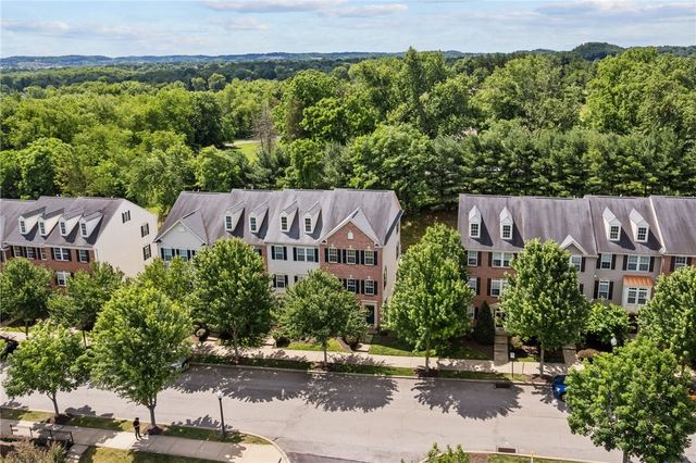 325 Wealdstone Rd, Cranberry Twp, PA 16066