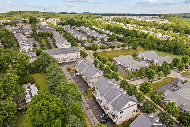 325 Wealdstone Rd, Cranberry Twp, PA 16066