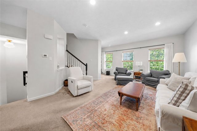 325 Wealdstone Rd, Cranberry Twp, PA 16066