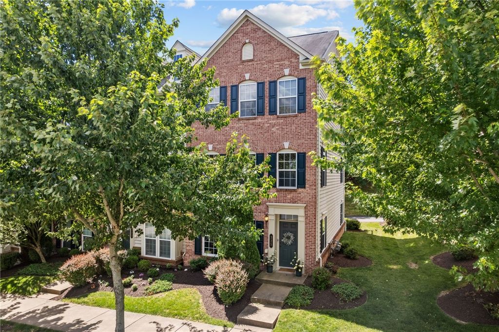 325 Wealdstone Rd, Cranberry Twp, PA 16066