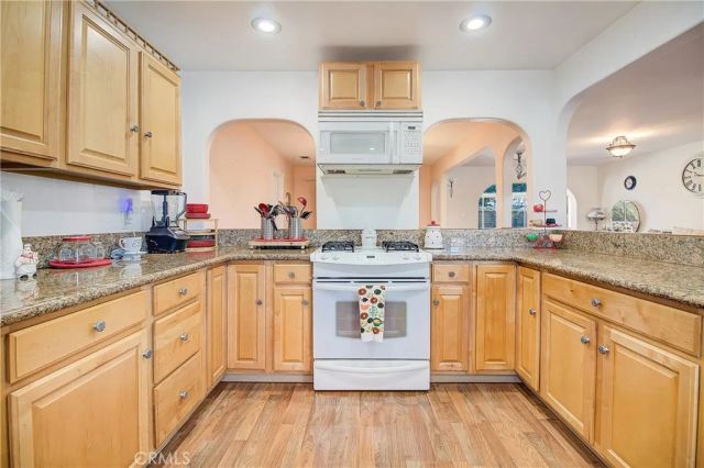 25890 Interlechen Drive, Sun City, CA 92586