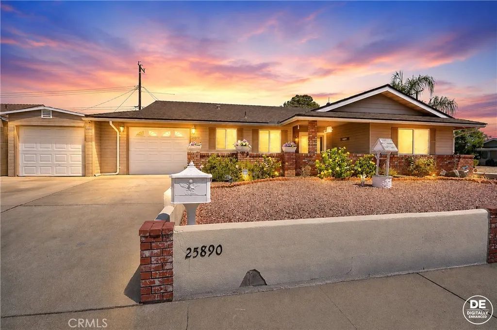 25890 Interlechen Drive, Sun City, CA 92586