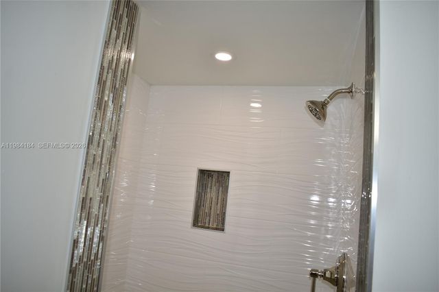 8846 W Mcnab Road 106, Tamarac, FL 33321