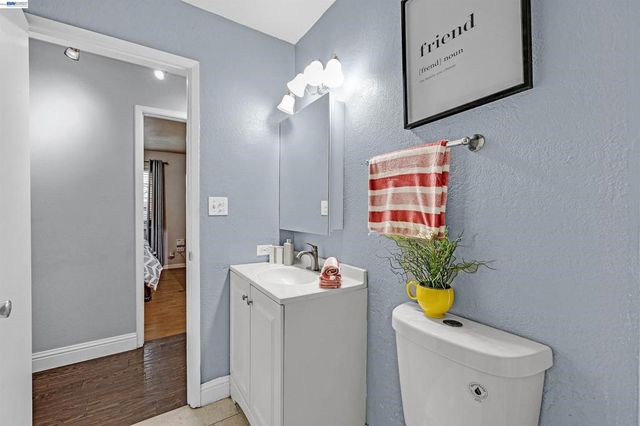 1615 1615 85Th Ave, Oakland, CA 94621