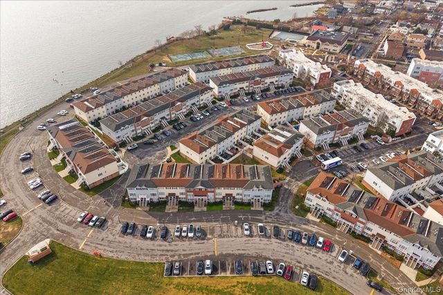 169 Surf Drive 109, Bronx, NY 10473