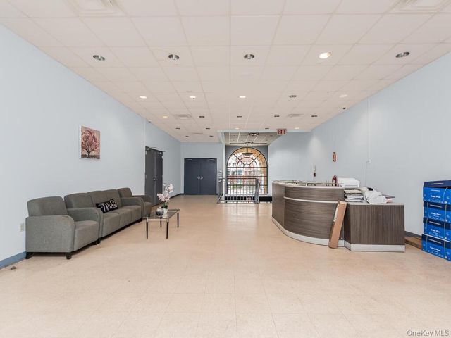 169 Surf Drive 109, Bronx, NY 10473