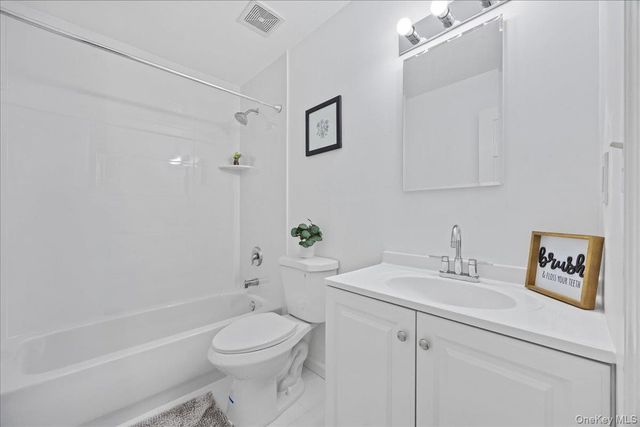 169 Surf Drive 109, Bronx, NY 10473