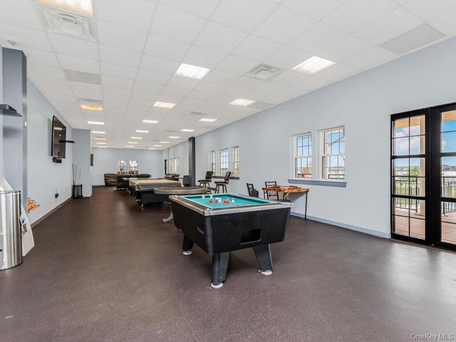 169 Surf Drive 109, Bronx, NY 10473