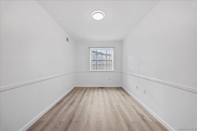 169 Surf Drive 109, Bronx, NY 10473