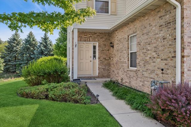19 Lily Court 19, Bolingbrook, IL 60440