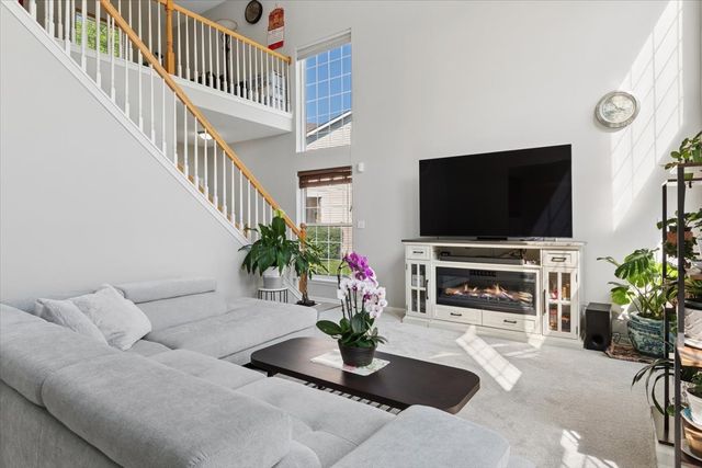 19 Lily Court 19, Bolingbrook, IL 60440