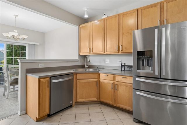 19 Lily Court 19, Bolingbrook, IL 60440