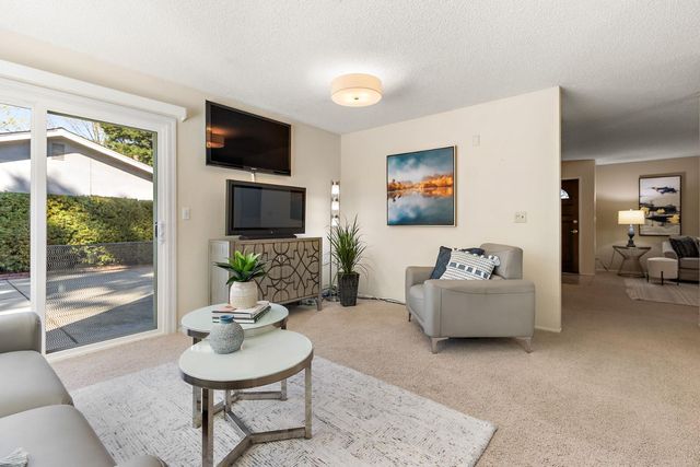 58 Rambleoak Cir, Sacramento, CA 95831