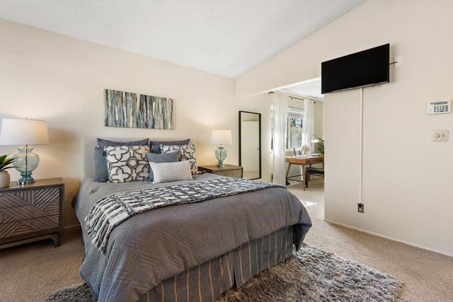 58 Rambleoak Cir, Sacramento, CA 95831