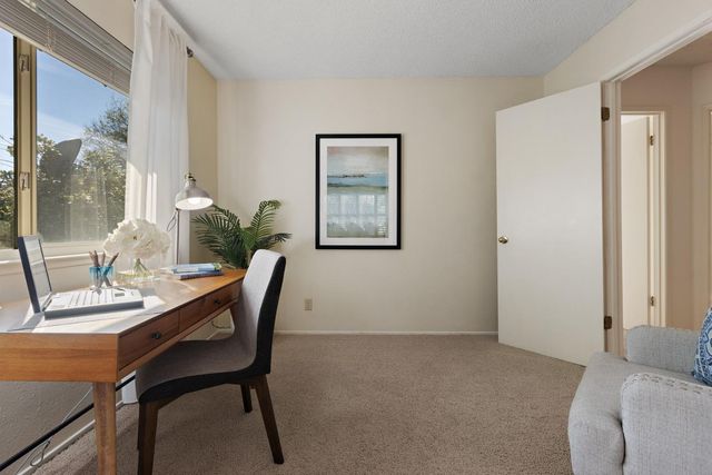 58 Rambleoak Cir, Sacramento, CA 95831