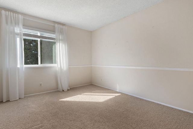 58 Rambleoak Cir, Sacramento, CA 95831