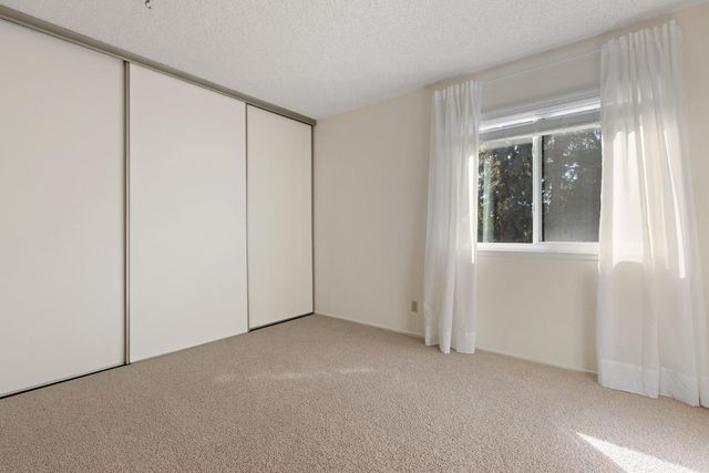 58 Rambleoak Cir, Sacramento, CA 95831