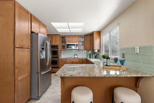 58 Rambleoak Cir, Sacramento, CA 95831