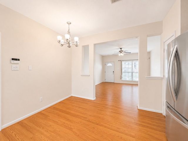 214 Plaza Del Sol Park, Houston, TX 77020