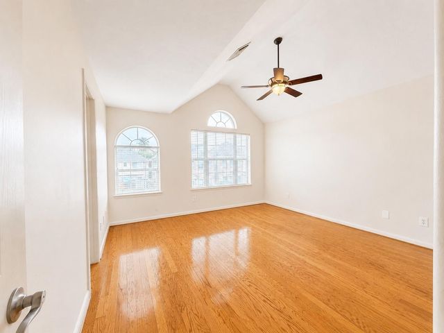214 Plaza Del Sol Park, Houston, TX 77020