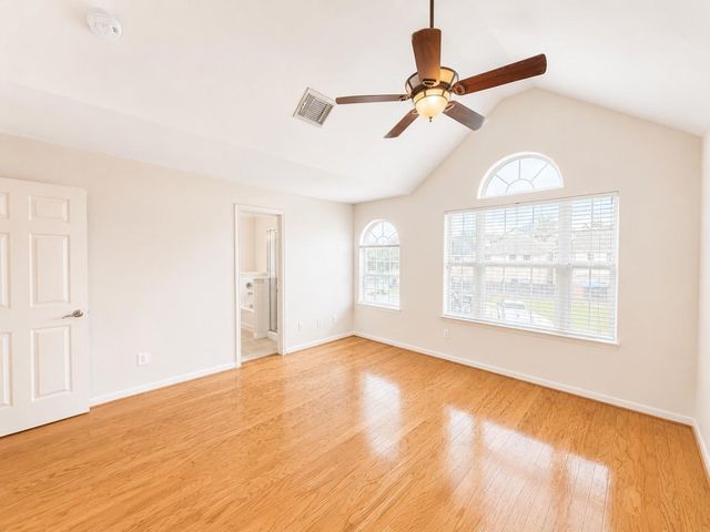 214 Plaza Del Sol Park, Houston, TX 77020