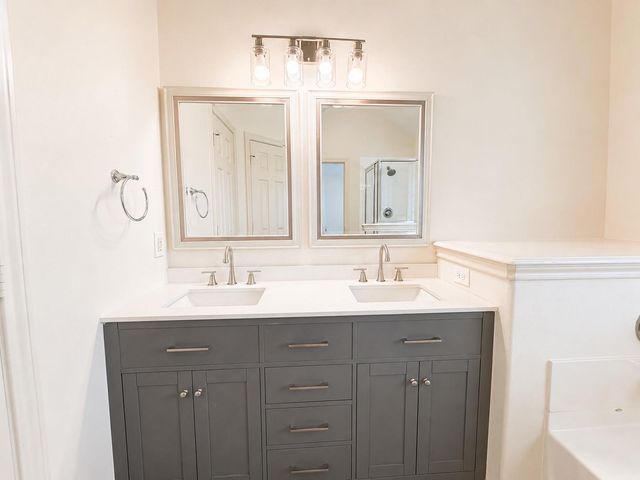 214 Plaza Del Sol Park, Houston, TX 77020