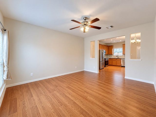 214 Plaza Del Sol Park, Houston, TX 77020