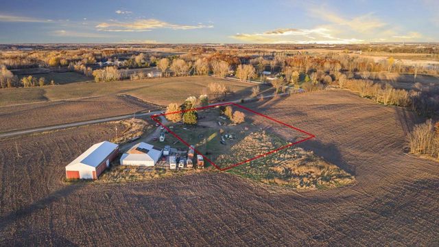 1320 GENEVA ROAD, Hobart, WI 54115