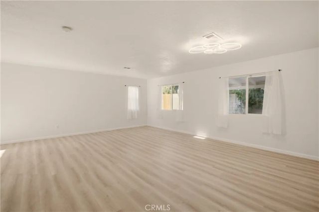 45320 Robinson Dr, Lancaster, CA 93535