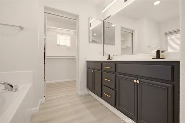 45320 Robinson Dr, Lancaster, CA 93535