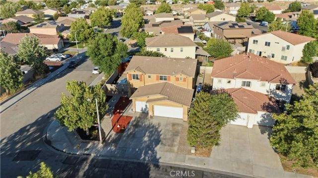 45320 Robinson Dr, Lancaster, CA 93535