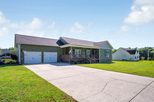 318 Carriage Drive, Whitwell, TN 37397