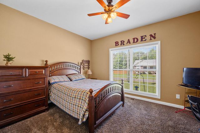 318 Carriage Drive, Whitwell, TN 37397