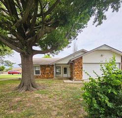 4204 W Toledo Street, Broken Arrow, OK 74012