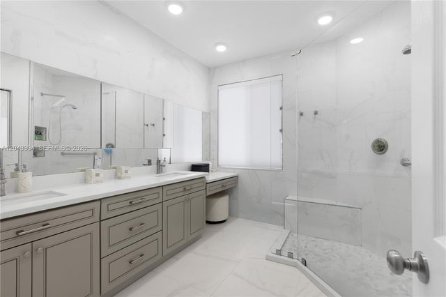 1102 Camellia Cir 1102, Weston, FL 33326
