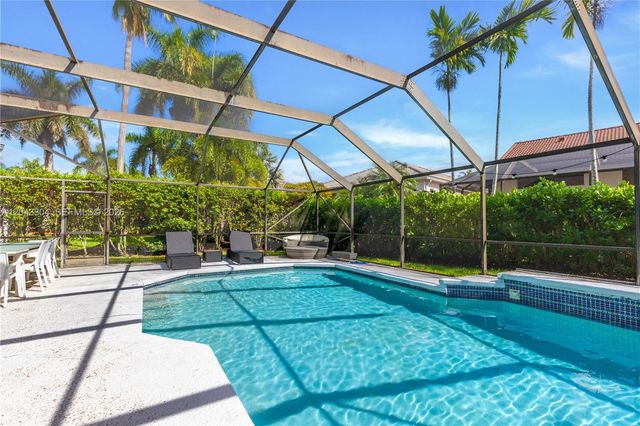 1102 Camellia Cir 1102, Weston, FL 33326