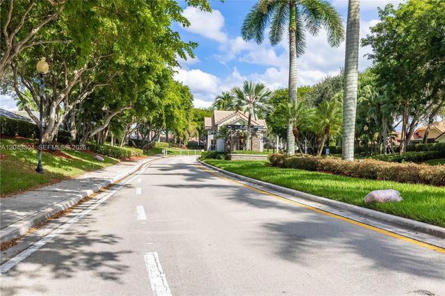 1102 Camellia Cir 1102, Weston, FL 33326