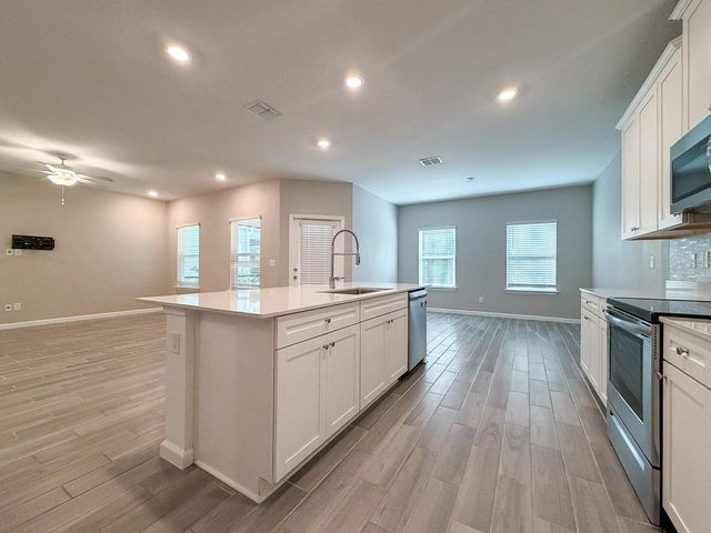 2258 NW 89TH WAY, Gainesville, FL 32606