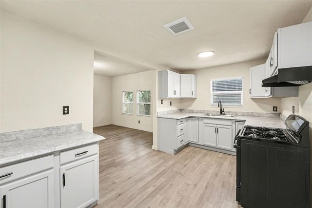 129 W PARK AVENUE, Lake Wales, FL 33853