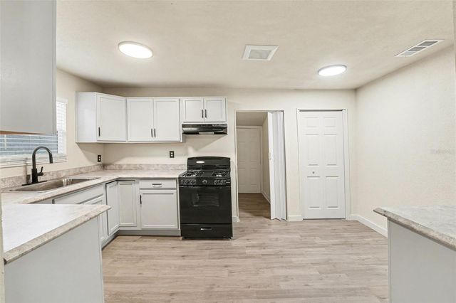 129 W PARK AVENUE, Lake Wales, FL 33853