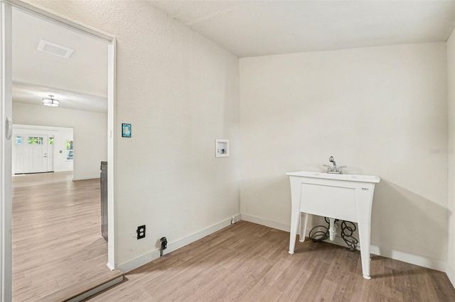 129 W PARK AVENUE, Lake Wales, FL 33853