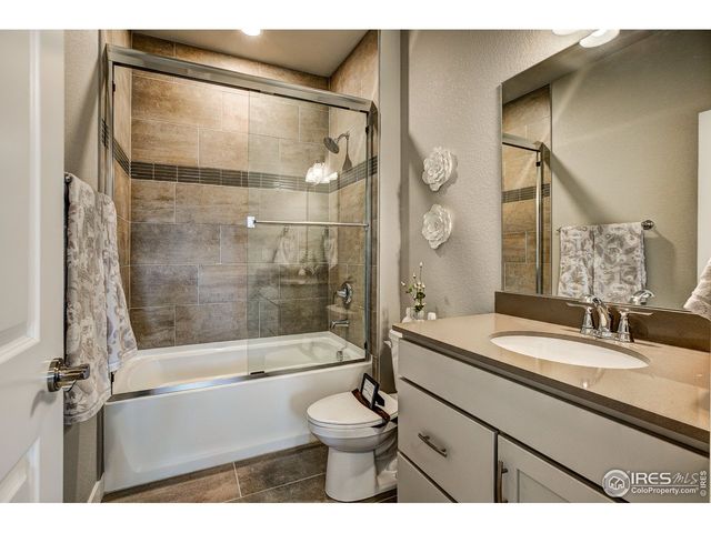 420 High Point Dr A-104, Longmont, CO 80504