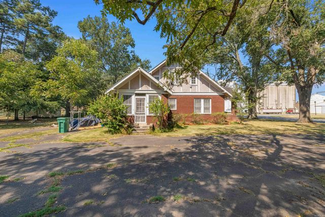 615 W Front Street, Lonoke, AR 72086