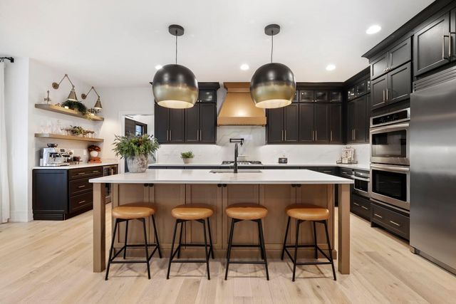 13200 Waterleaf Drive, St. John, IN 46373